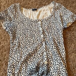 Brandy Melville shirt